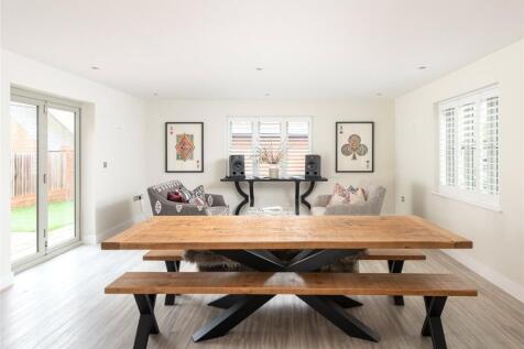 Dining/Family