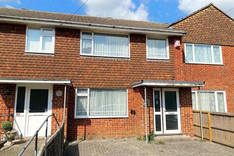 2 Plumpton Close - Front.jpg