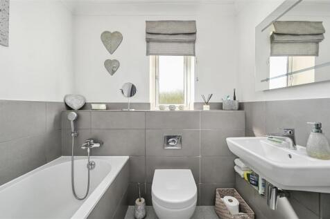 CONIFERS &amp; ROSE COTTAGE - BN245NX (39).jpg