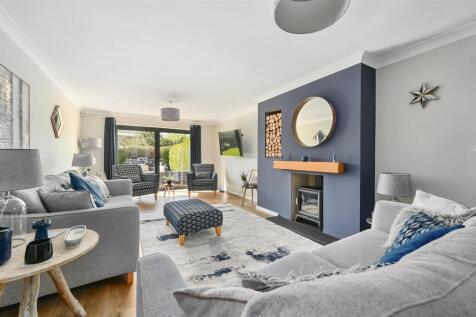 CONIFERS &amp; ROSE COTTAGE - BN245NX (35).jpg