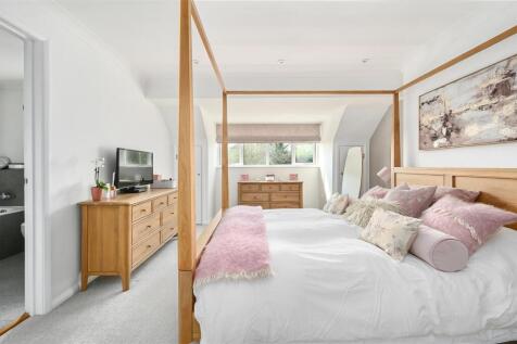 CONIFERS &amp; ROSE COTTAGE - BN245NX (41).jpg