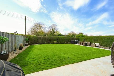 CONIFERS &amp; ROSE COTTAGE - BN245NX (15).jpeg