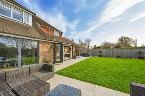CONIFERS &amp; ROSE COTTAGE - BN245NX (17).jpg
