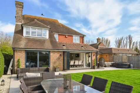 CONIFERS &amp; ROSE COTTAGE - BN245NX (19).jpeg