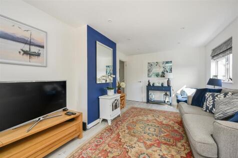 CONIFERS &amp; ROSE COTTAGE - BN245NX (33).jpg