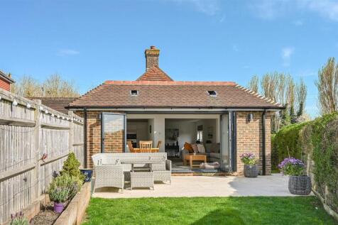CONIFERS &amp; ROSE COTTAGE - BN245NX (21).jpeg