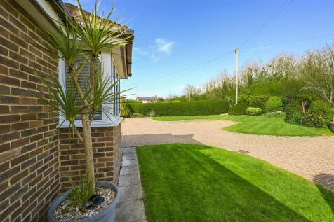 CONIFERS &amp; ROSE COTTAGE - BN245NX (23).jpeg