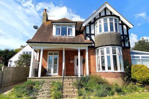 3 Trevenna - Front1.jpg