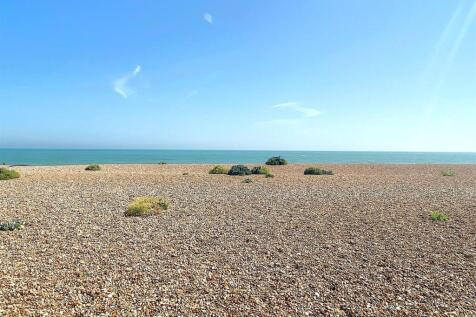 Beach Hut 19 Glyne Gap - View3.jpg
