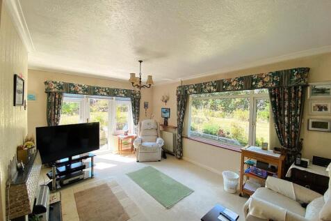 35 The Highlands - Lounge2 to use.jpg