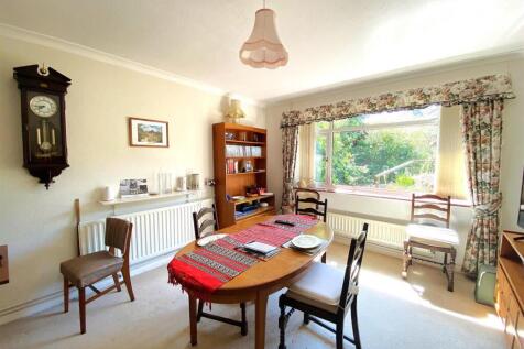 35 The Highlands - Diner.jpg