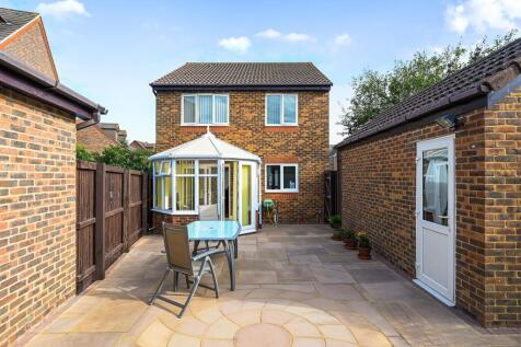 18 alder gardens tn39 URGENT REVISIT (13).jpg