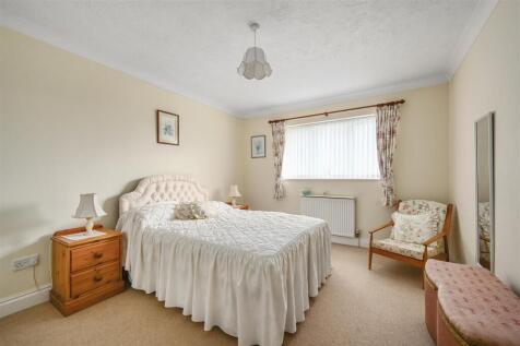 11 HARTFIELD ROAD (28).jpg