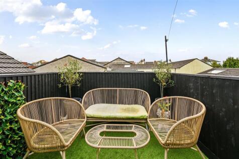 74 WINDSOR ROAD - TN393PE (11).jpg