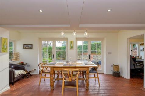 Milton Cottage - Internal (6 of 19).jpg