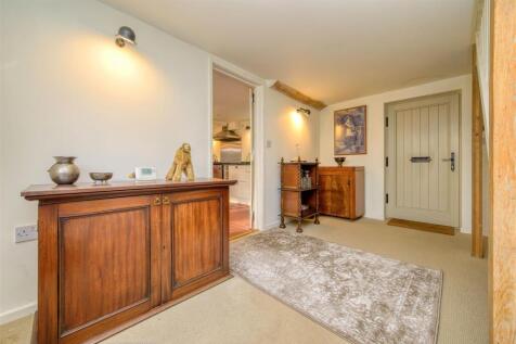 Milton Cottage - Internal (4 of 19).jpg