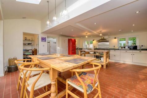 Milton Cottage - Internal (11 of 19).jpg