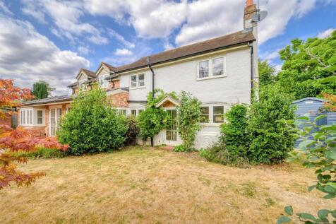 Beville External Shoot (41 of 87).jpg