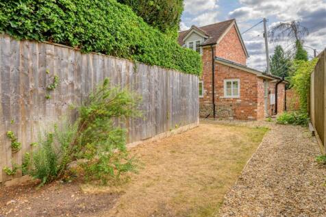 Beville External Shoot (33 of 87).jpg