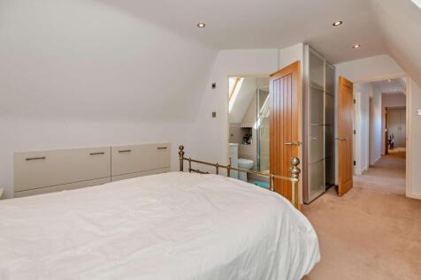8638836-interior16-800.jpg