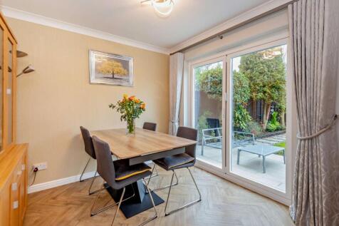 8633593-interior04-800.jpg