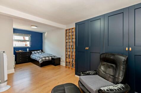 8643622-interior18-800.jpg