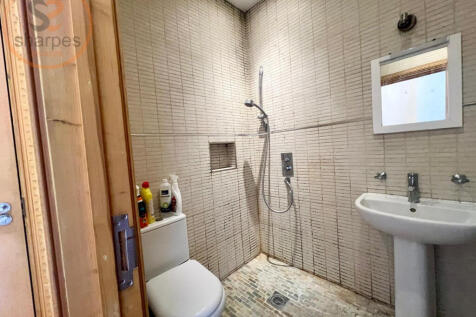 WhatsApp Image 2025-10-06 at 16.55.51 (1).jpeg