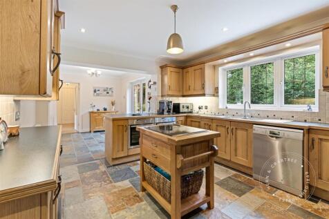 Greenwood Road, Llandaff, Hern Crabtere (23).jpg