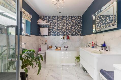 11 Fairwater Road Llandaff-25.jpg