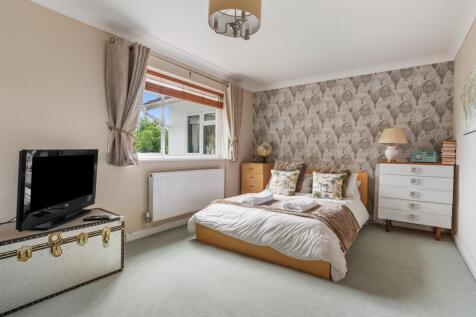 11 Fairwater Road Llandaff-26.jpg