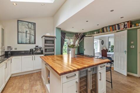 11 Fairwater Road Llandaff-2.jpg