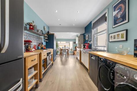 Bridge Road, HernCrabtree (9).jpg