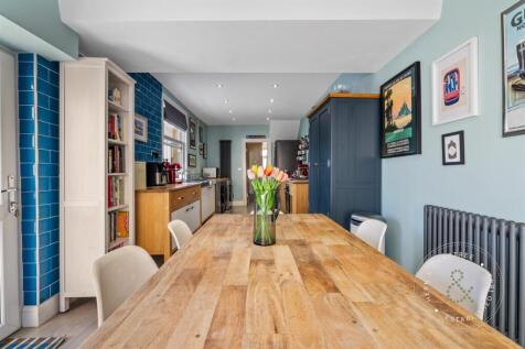 Bridge Road, HernCrabtree (13).jpg