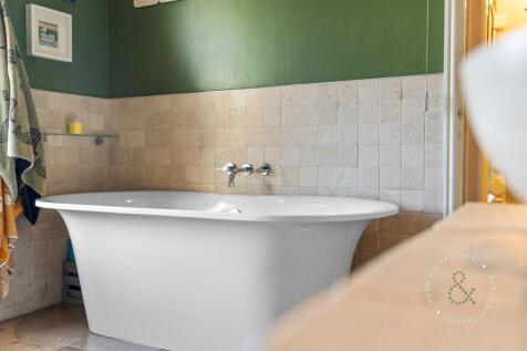 Bridge Road, HernCrabtree (36).jpg