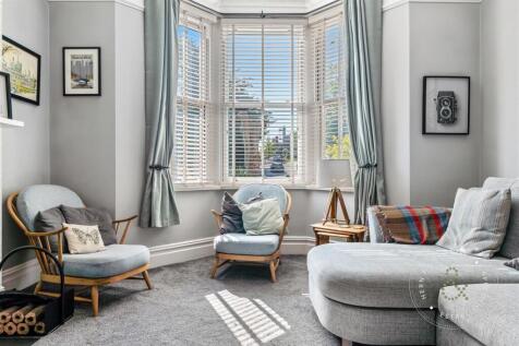 Bridge Road, HernCrabtree (4).jpg