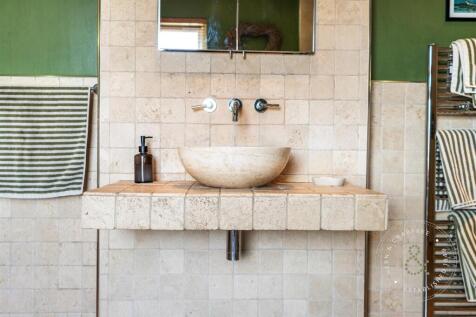 Bridge Road, HernCrabtree (37).jpg