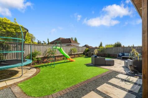 Hendre Close, Llandaff, Hern Crabtree (25).jpg