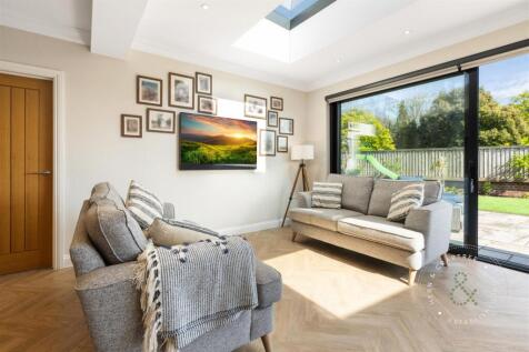 Hendre Close, Llandaff, Hern Crabtree (11).jpg