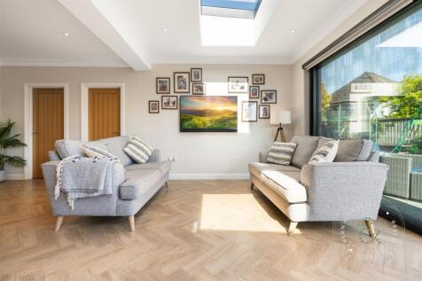 Hendre Close, Llandaff, Hern Crabtree (18).jpg