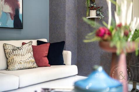 The Dale. HC. details (1).jpeg