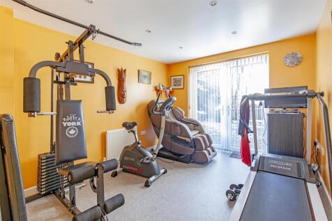 Gym-1.jpg