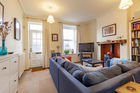 Reception Room-2.jpg