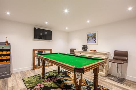 Occasional games room