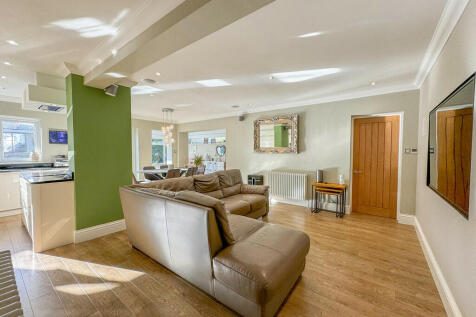 lounge area 1