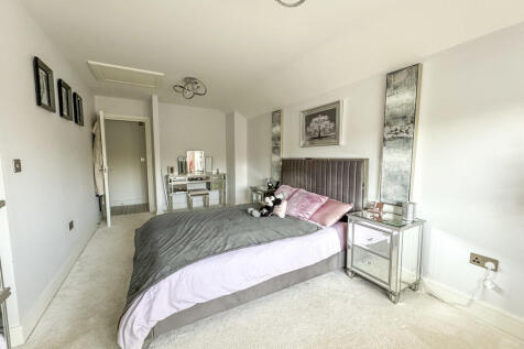 bed1 image2
