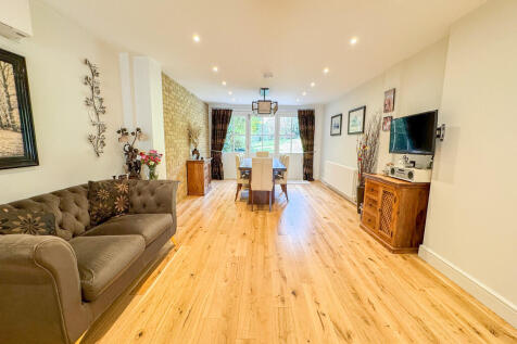 breakfast area 3
