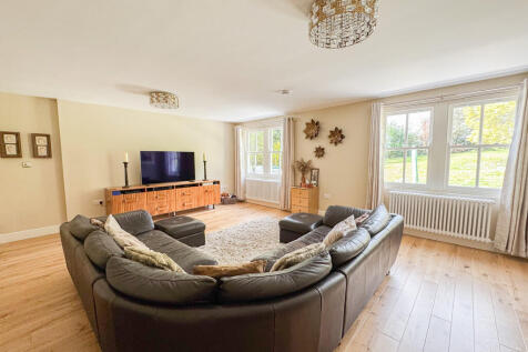 lounge 1