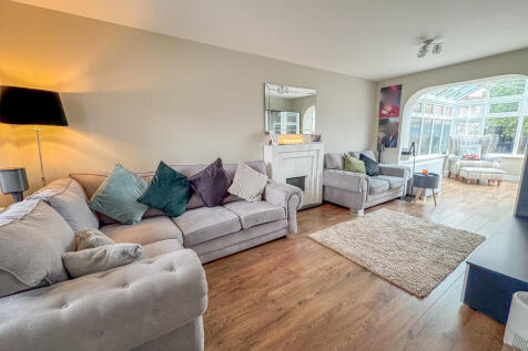 lounge 3
