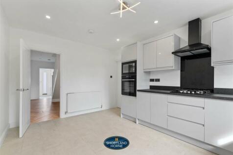 101 Canley Rd (13 of 26).jpg