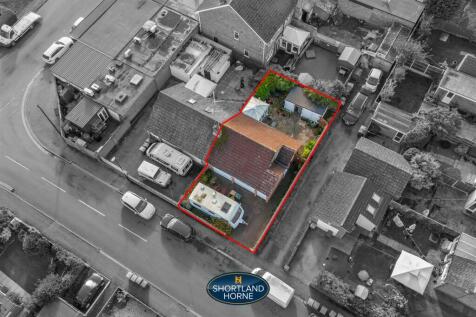 2 Rodway Drive WM (12 of 16).jpg